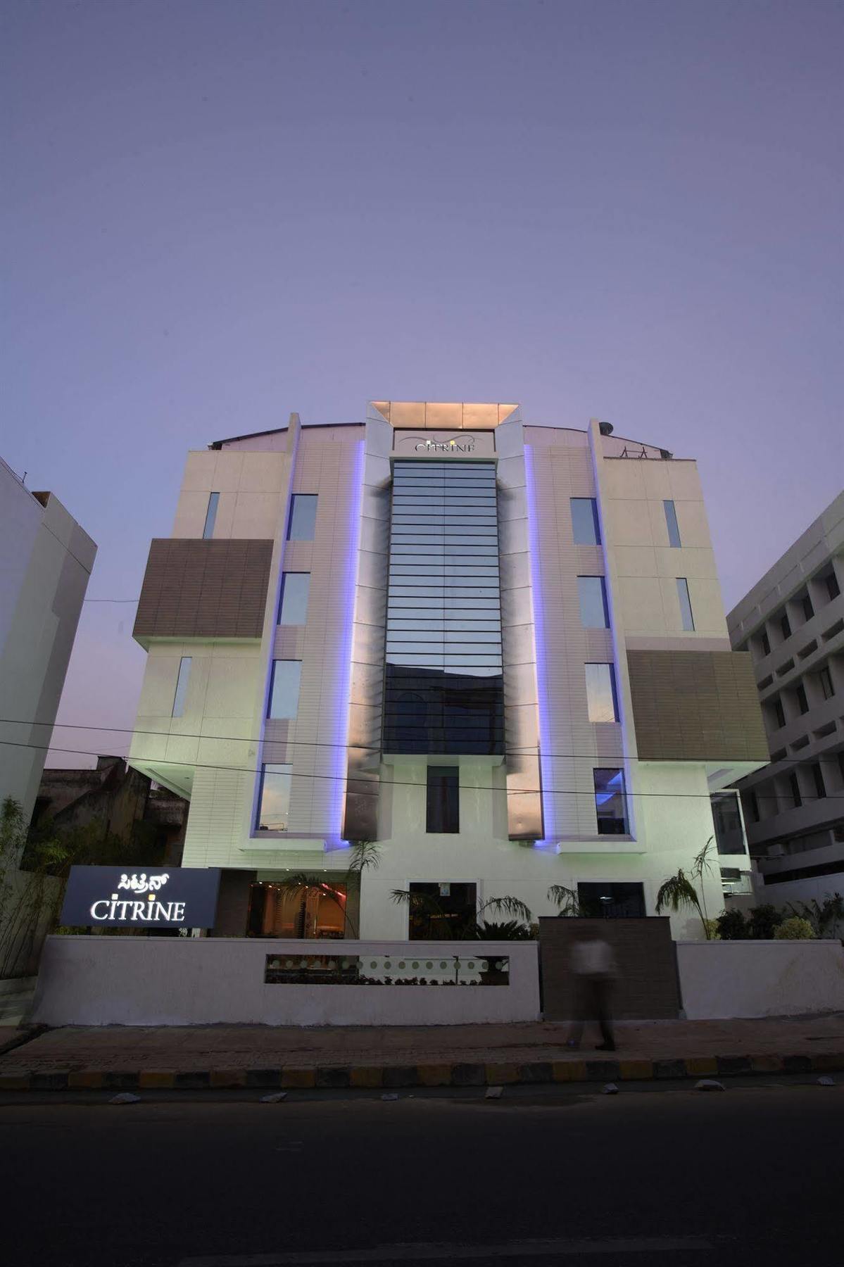 Citrine Hotel Bangalore Exterior photo